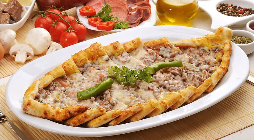 Kuşbaşı Kaşarlı Pide